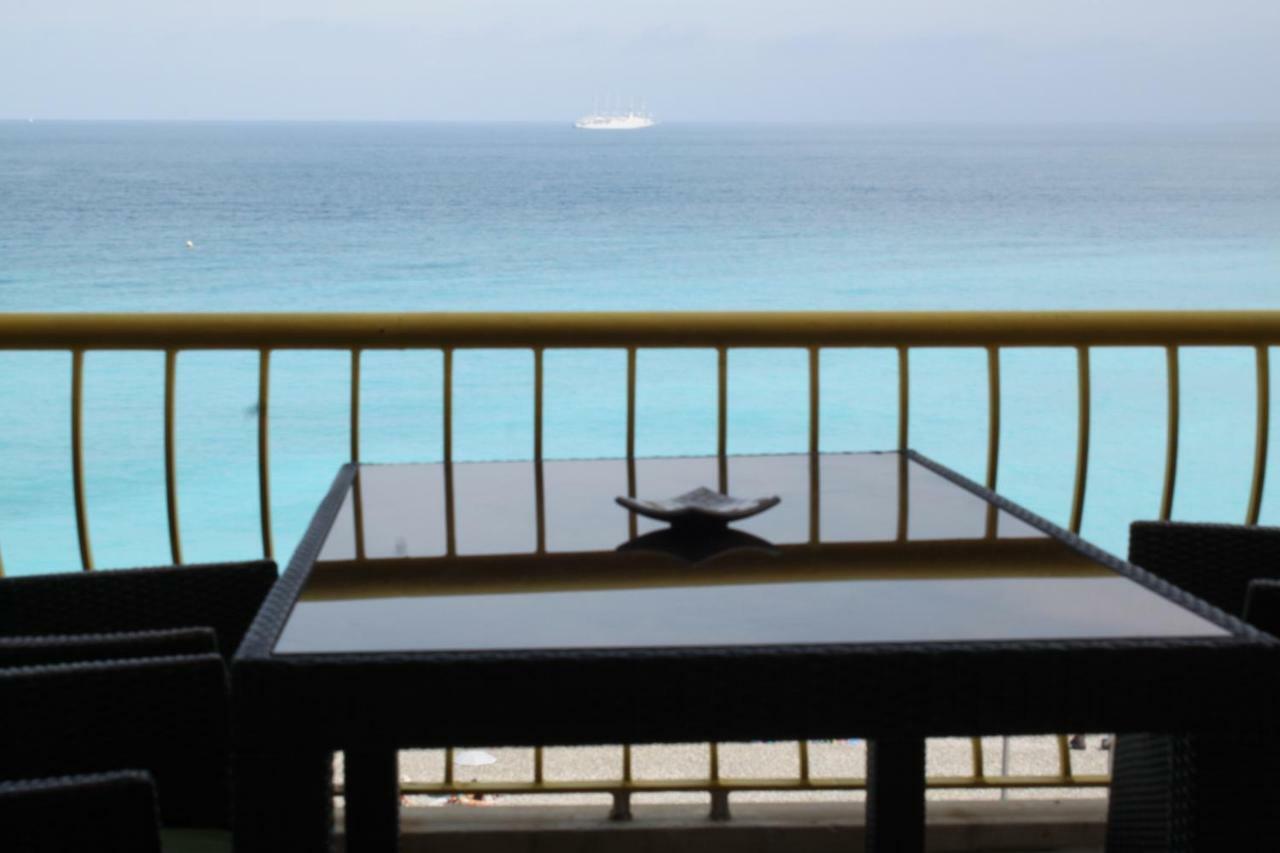 Beachfront Apartment Promenade Des Anglais Nice Bagian luar foto
